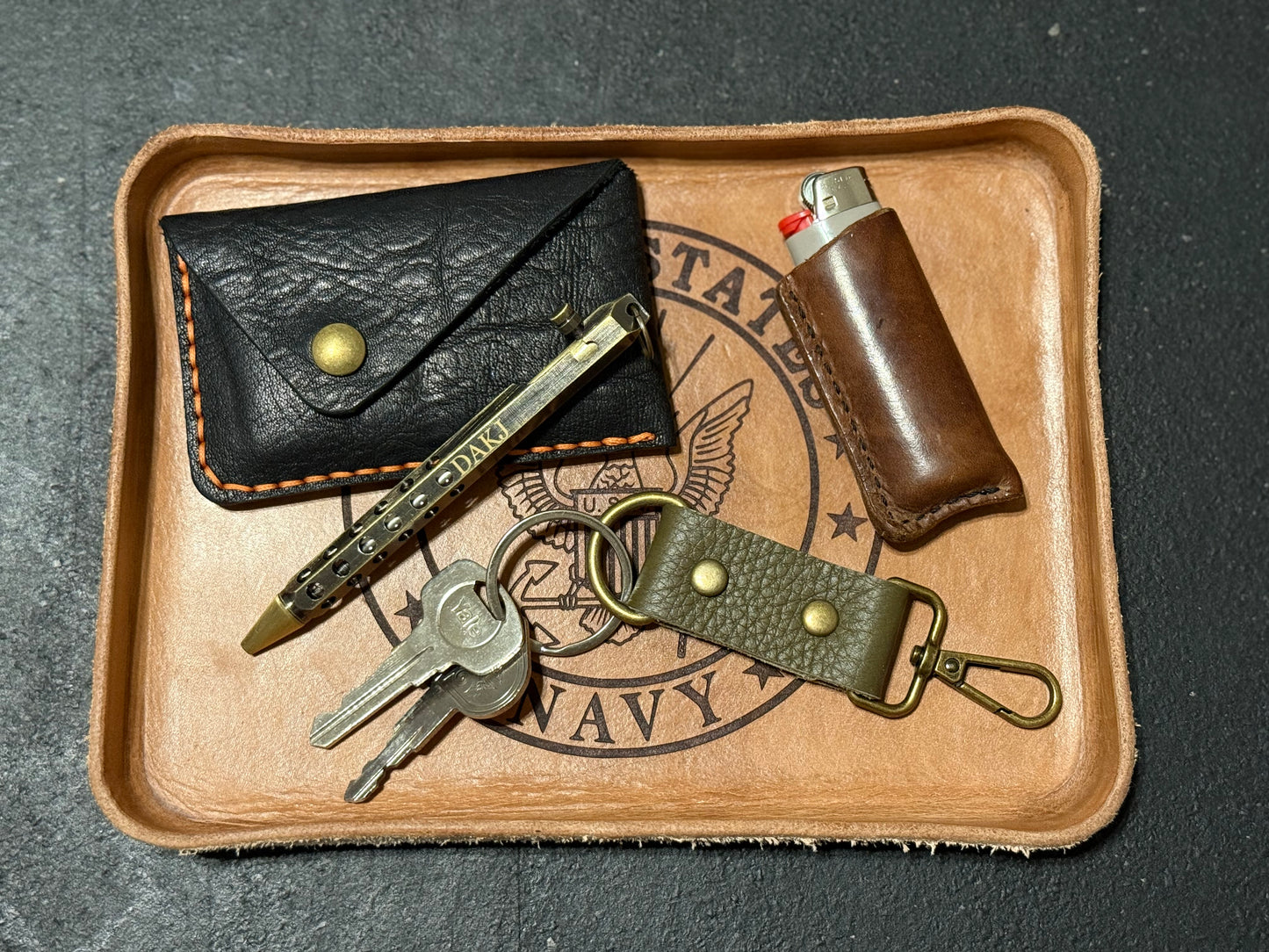 Engraved Wet-Molded Valet Tray