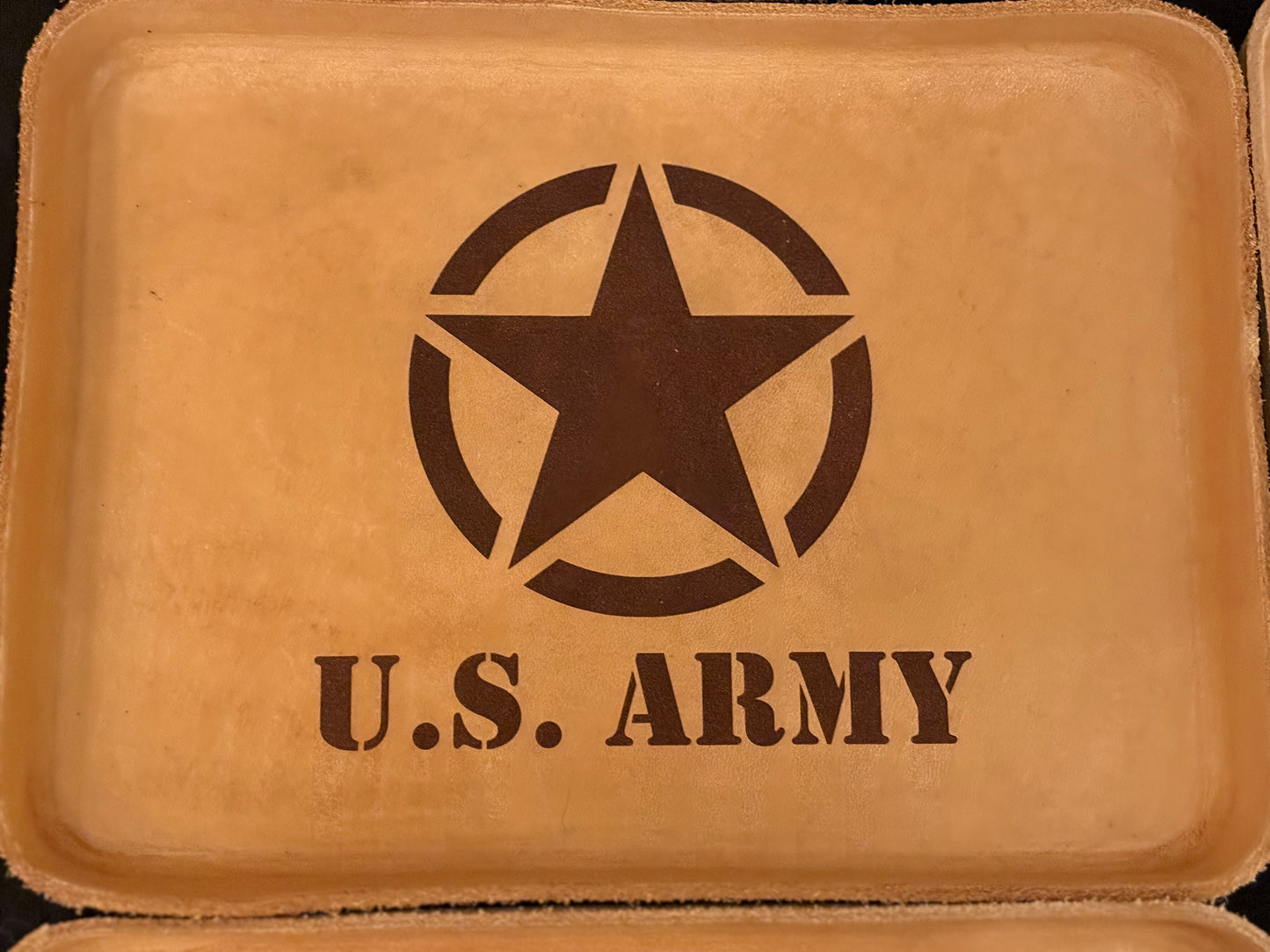 Engraved Wet-Molded Valet Tray